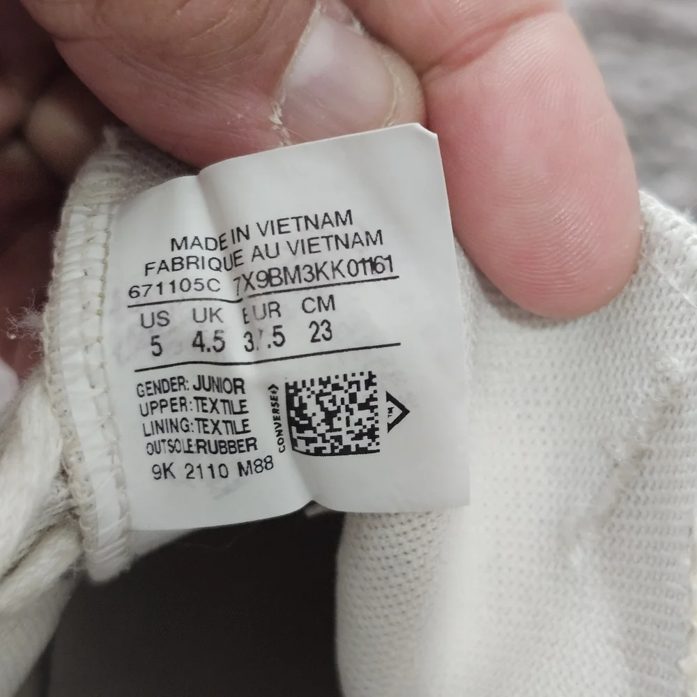 Converse image shows